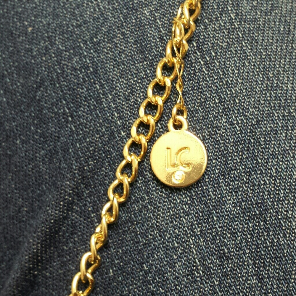 Hammered Gold Necklace and Earrings Set - Picture 7 of 7